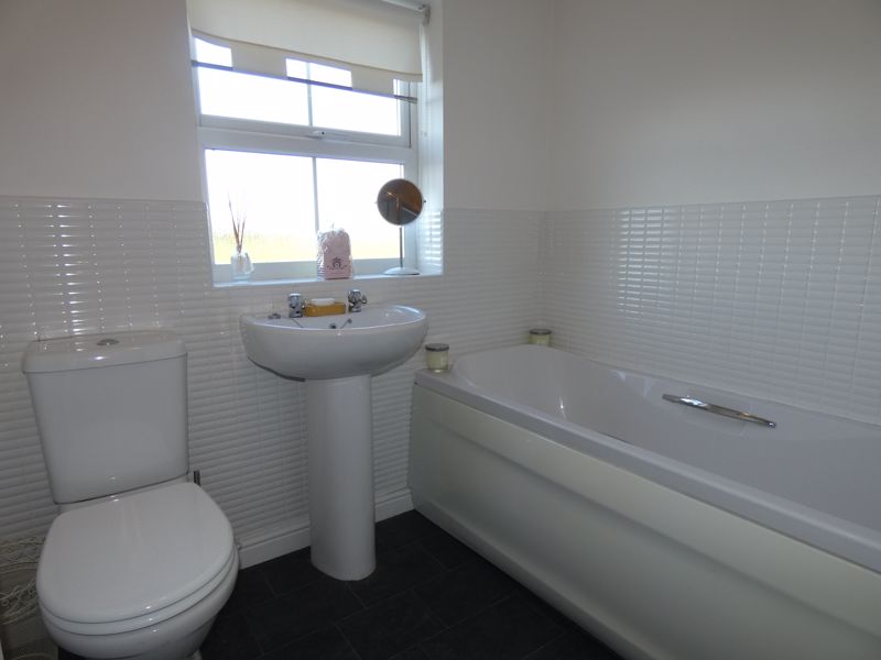 Family Bathroom- click for photo gallery